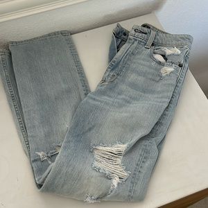 Zoe Ankle Distressed Jeans